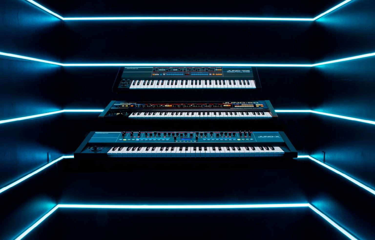 Synthesizer keyboard