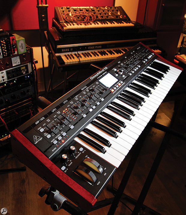 Behringer DEEPMIND 12