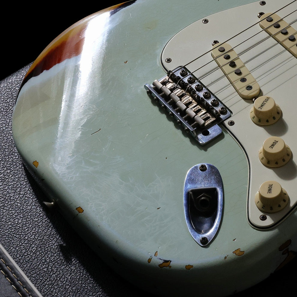 Fender Custom Shop / 1965 Stratocaster Heavy Relic Faded Aged Sonic Blue