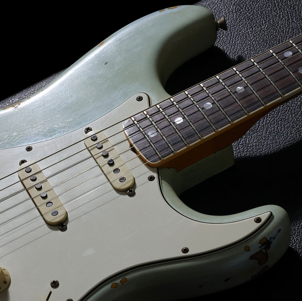 Fender Custom Shop / 1965 Stratocaster Heavy Relic Faded Aged Sonic Blue